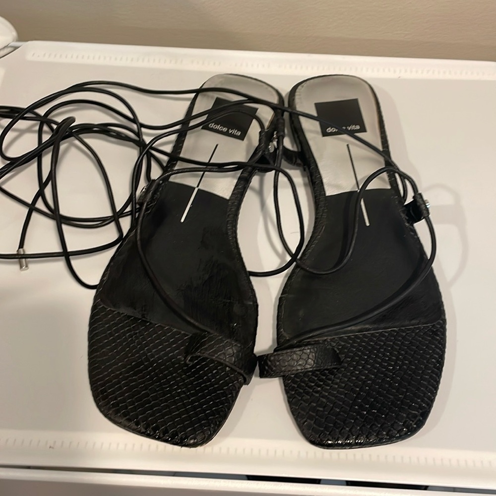 Dolce vita black tie ups snake embossed